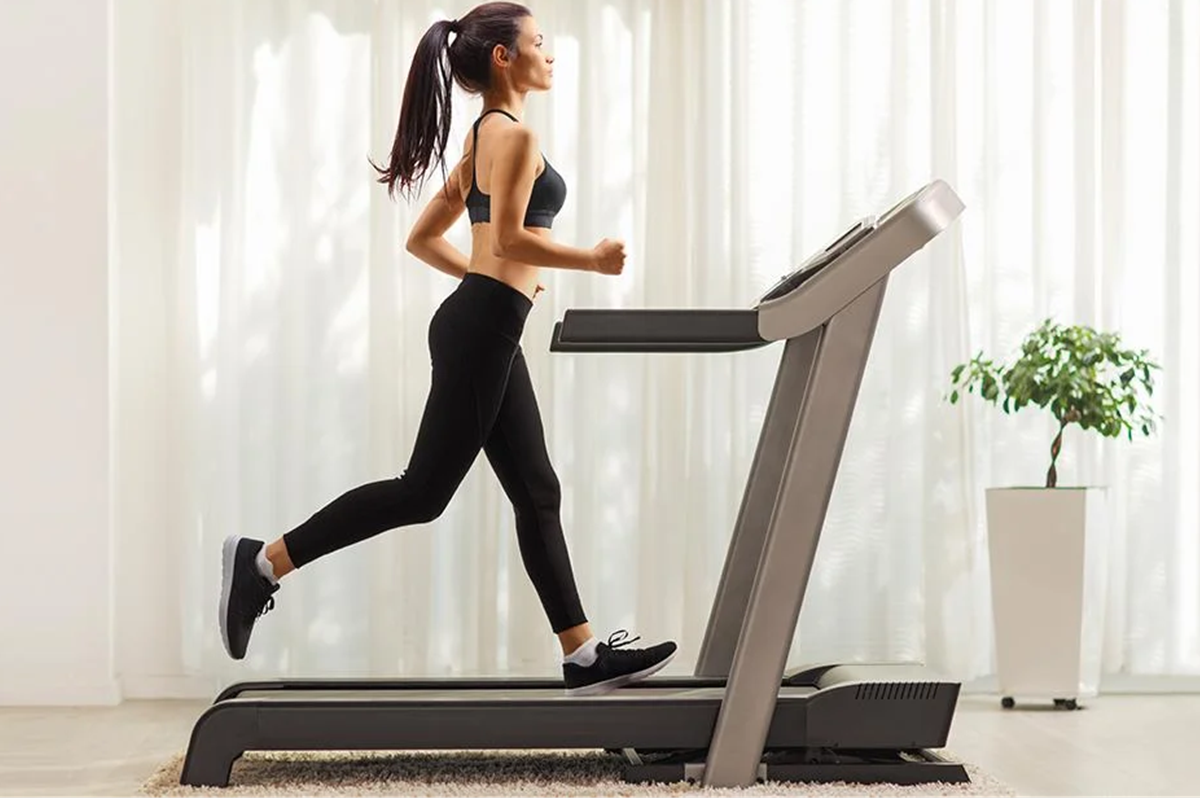 Know Factors To Consider When Buying A Treadmill For Workout Needs